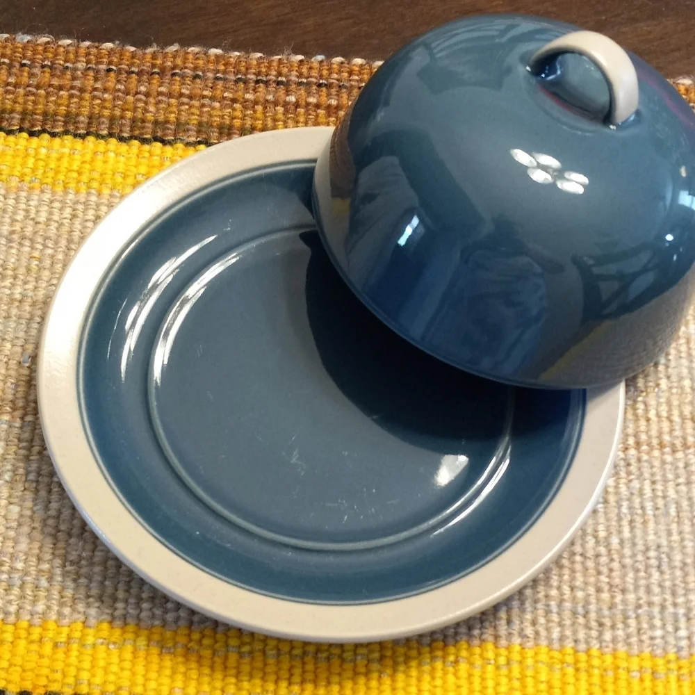 Mikasa Stone Craft Blue CF435 Butter Dish & Cover. NWOT or Box.